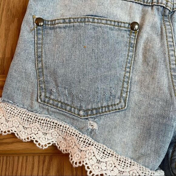 FREE PEOPLE Lace Trim Hi Rise Shorts - Picture 8 of 10